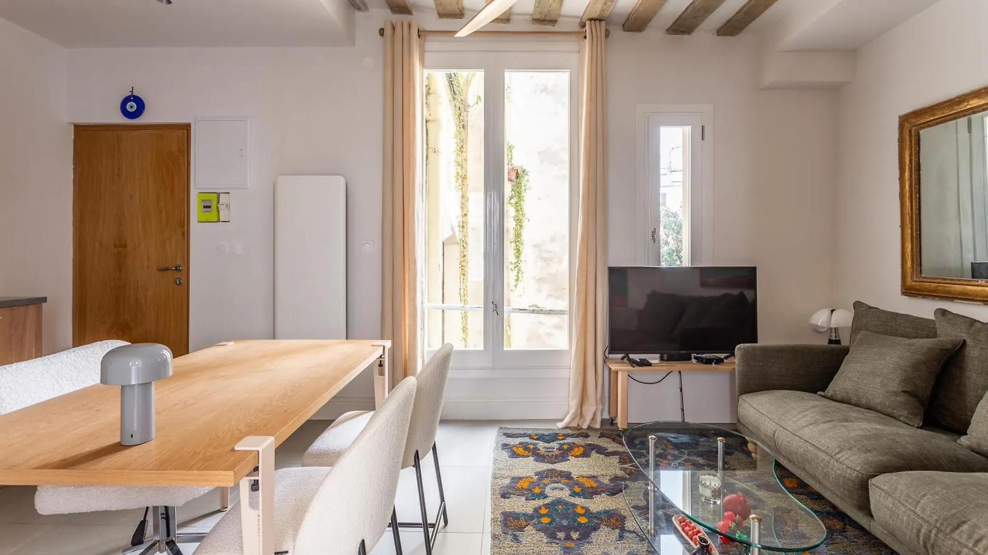Heart Of Le Marais Apartment *